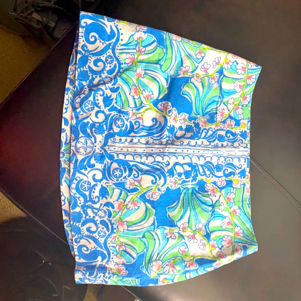 Lily Pulitzer skirt size 4. NWOT